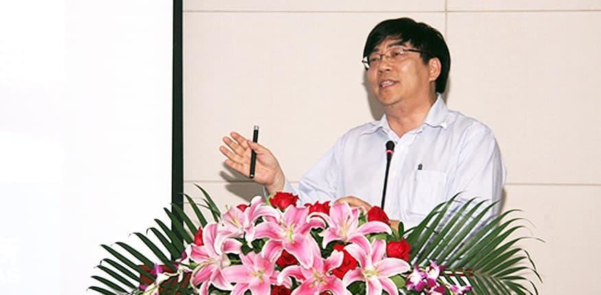 中国科学院上海有机化学研究所副主任：吕龙