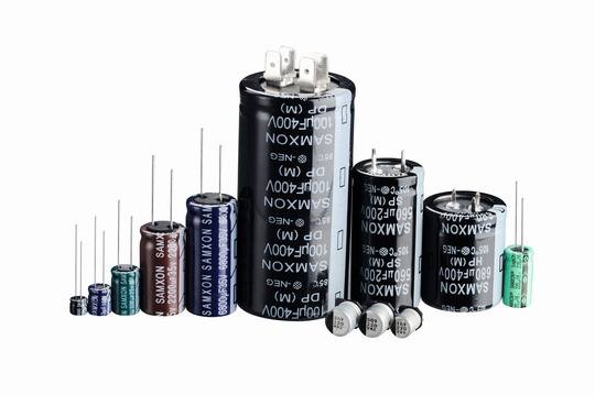 二茂铁离子液体电容器的相关研究