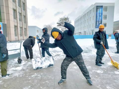 辽宁天元航材下雪8