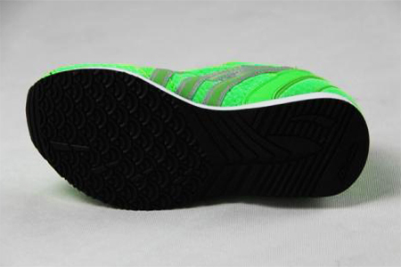 再生胶鞋底加什么防老剂 再生胶鞋底加什么防老剂